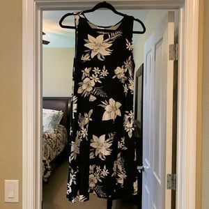 ON Black/white floral jersey dress